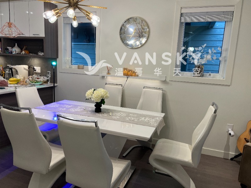 251107112905_Dinning Room.jpeg